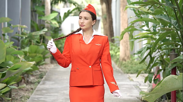 When the Flight Attendant Invited the Pilot to Her Hotel Room for Some “Relaxation”
