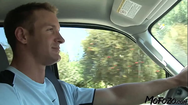 MOFOZO.com – Busty Amateur Gets The Cum On Her Tits