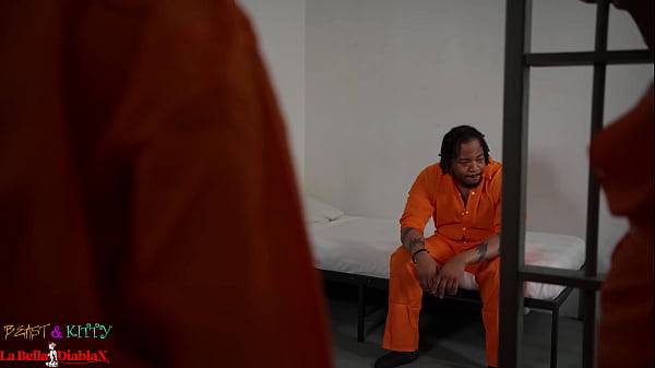 Two Slutty inmates use BBC to get bred!