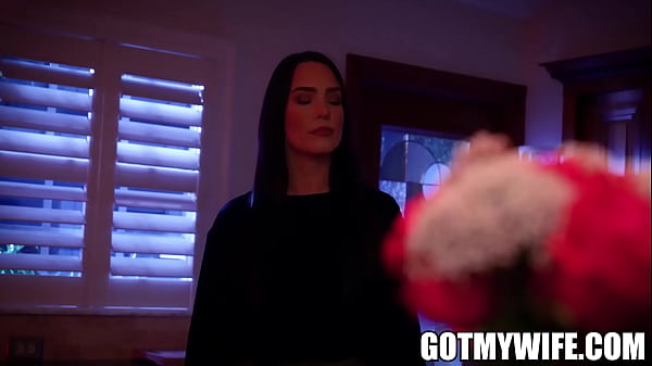 Valentine’s Surprise: Ivy Ireland’s Hotwife Adventure with Jay Smooth