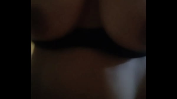 بتقوله انت بتستغل أن انا هايجه