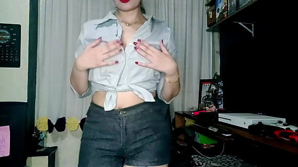 Girl fucks dildo then licks off her pussy juice