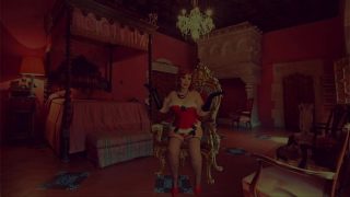 Granny Carmen Claus: Face Fuck Me While Santa’s Away