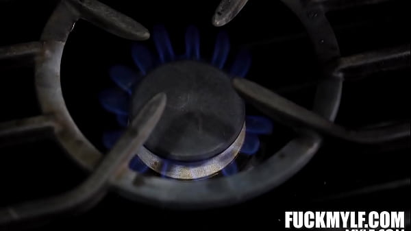 Elise’s Juicy Ass Pounded in Forbidden Brother-in-Law Fuck!