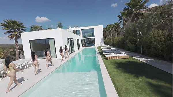 10 pivones se follan a Jesús Reyes al mismo tiempo, les encanta ese pollón cubano