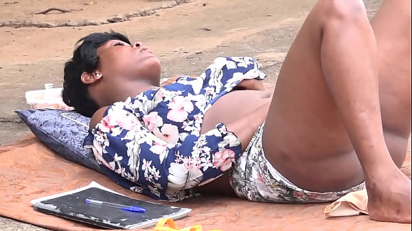 OH MY GOD!!! The big-dicked head boy finally fucks a short classmate with his long cock at the principal’s window. Subscribe to my RED please