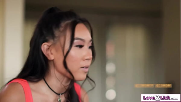 Stepmoms pussy needs to be cleaned out by asian stepdaughter