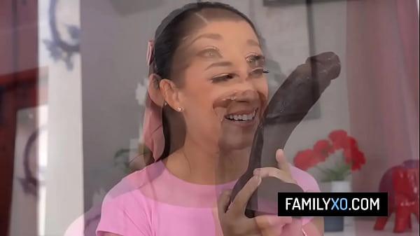 Stepfamily threesome sex – Freya von Doom, Misty Meaner